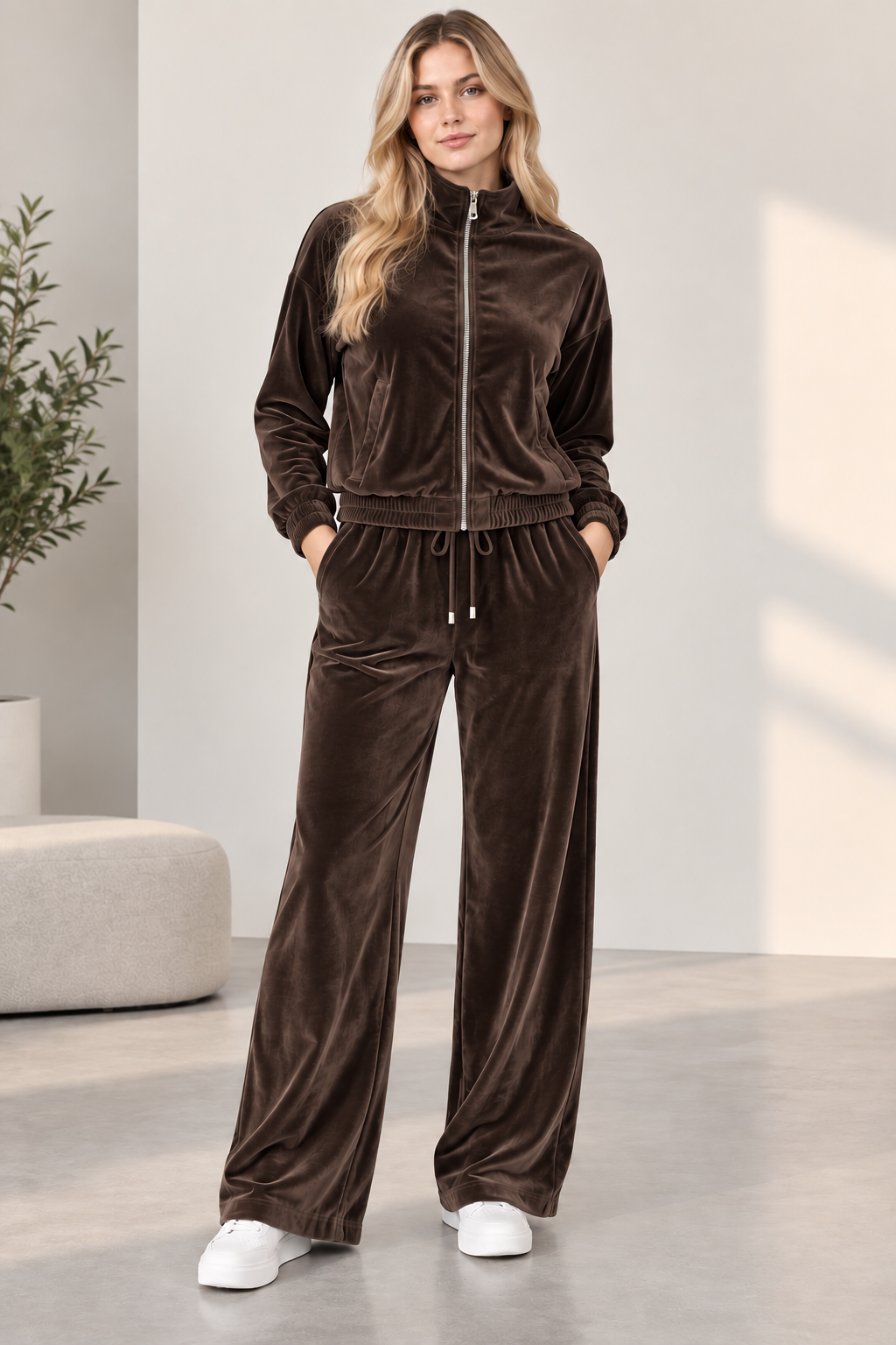 Kadın Kadife Eşofman Takımı %80 Pamuk %20 Polyester Fermuarlı Rahat Kesim Geniş Paça
